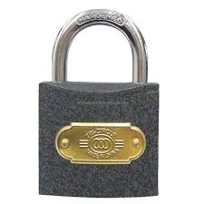 TRI CIRCUIT PAD LOCK GOLDEN 63MM